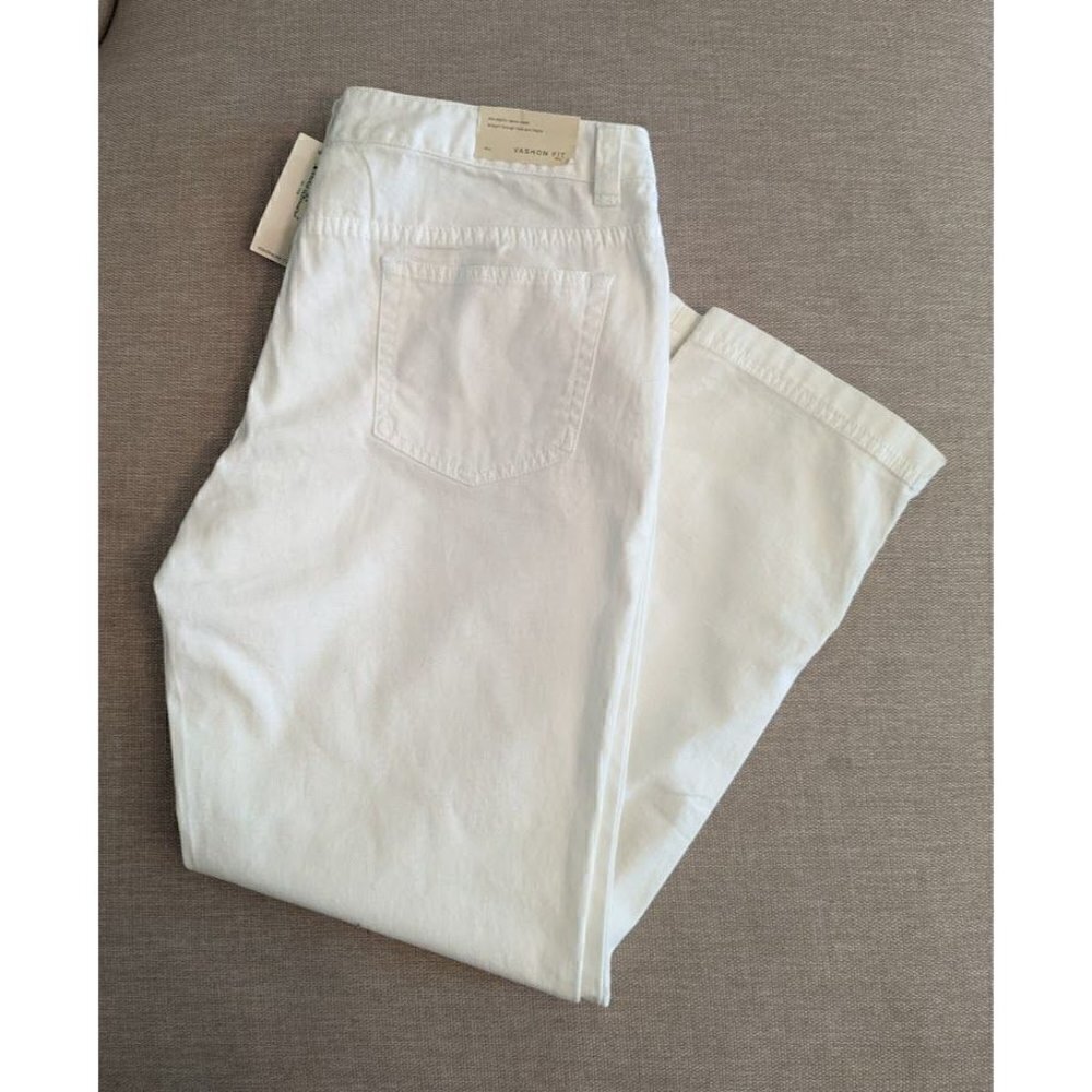 Eddie Bauer Women's Cropped Pant Vashon Fit zipper Size 12 *NEW* White
